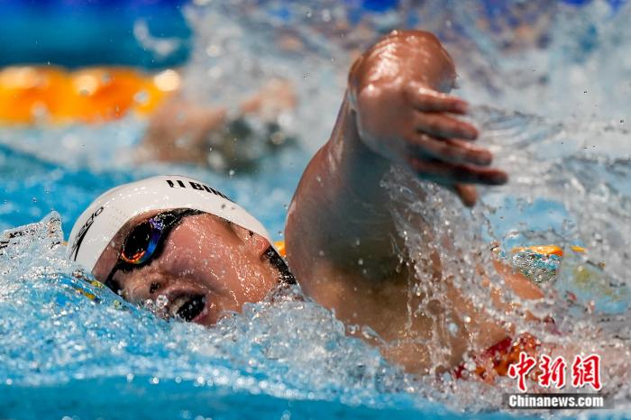  李冰洁女子400米自由泳摘铜 中国游泳收获两枚奖牌