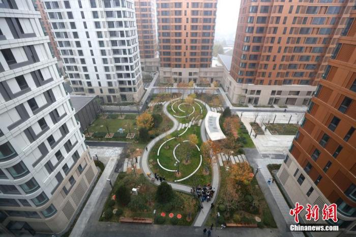 11月5日拍摄的北京冬奥村居住区。 /p中新社记者 富田 摄